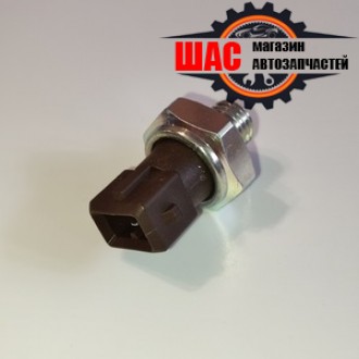 MG 350 Датчик давления масла 10031755