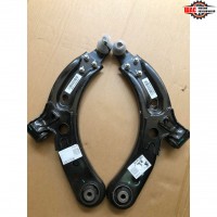 MG ZS Рычаг правый 10803555